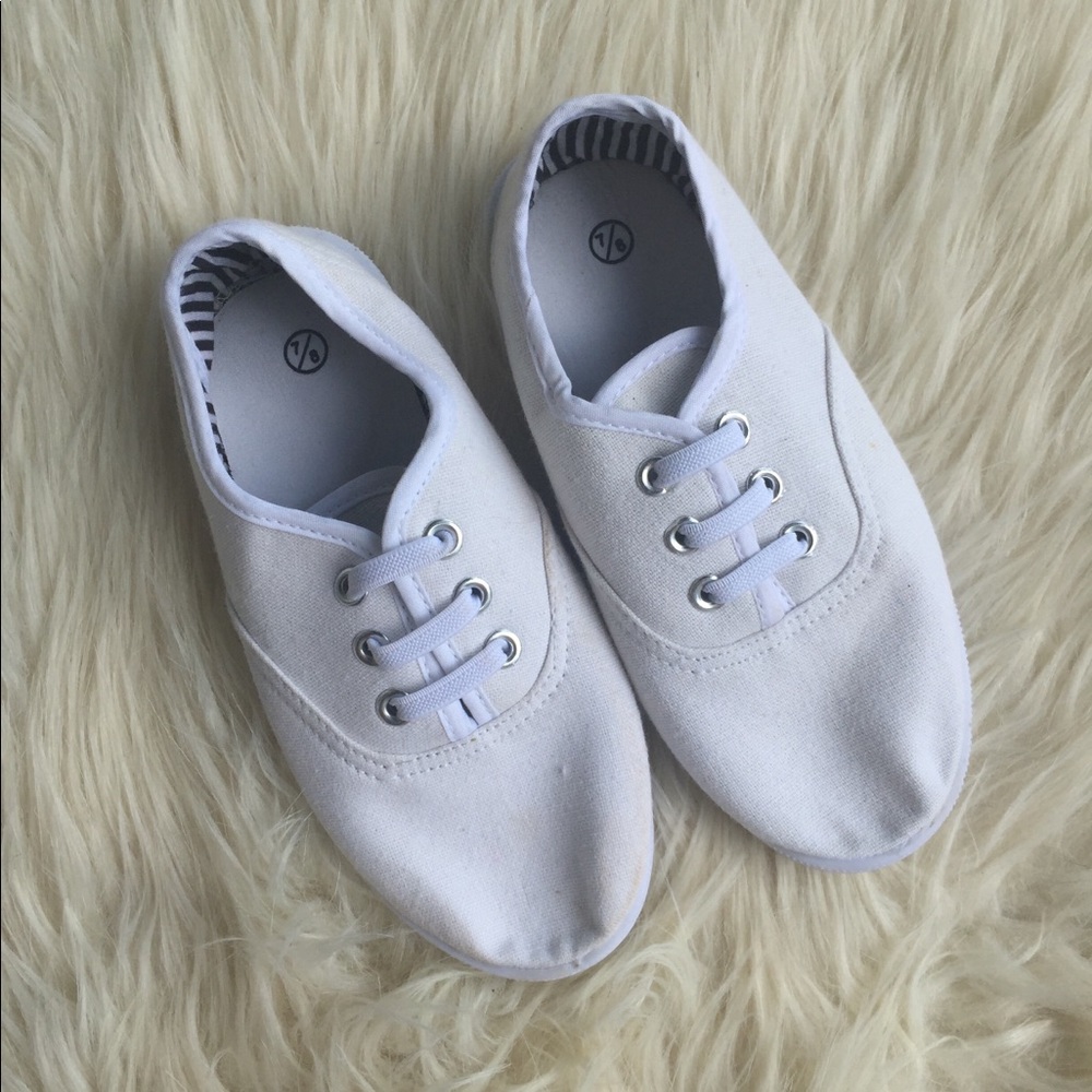 Toddler Girls Classic White Sneaker Sz 7/8